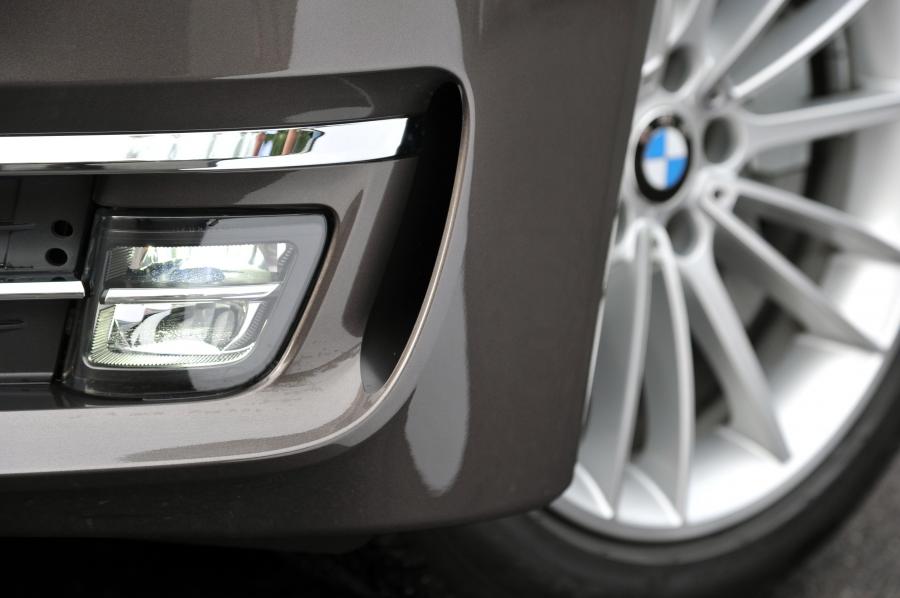  BMW 750iL 2013 года  (фото 44 из 96)